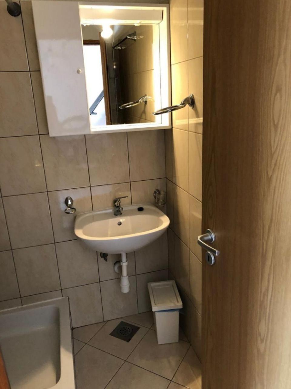 Lukovo Šugarje Apartments Domagoj - On The Beach מראה חיצוני תמונה