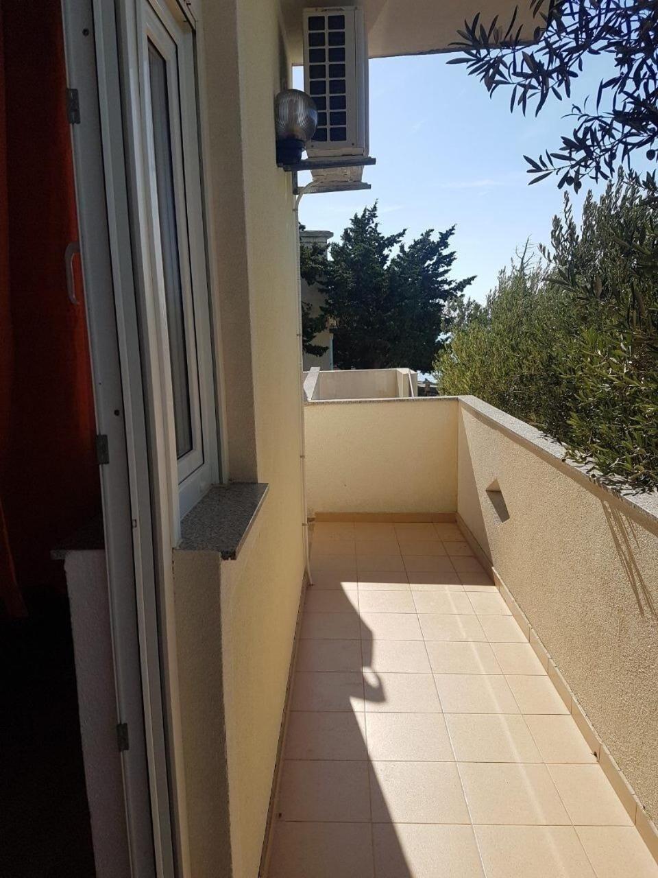 Lukovo Šugarje Apartments Domagoj - On The Beach מראה חיצוני תמונה